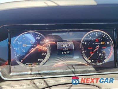 Zdjęcie 9 z 12 samochodu: 2016 MERCEDES-BENZ S 63 AMG VIN:WDDUG7JB3GA218045 - miniatura