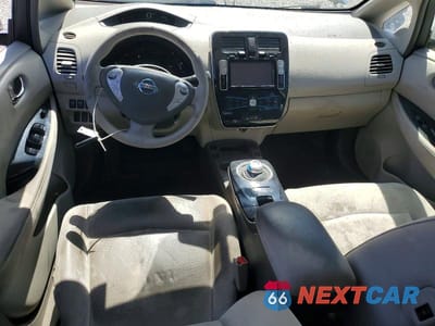 Zdjęcie 8 z 12 samochodu: 2012 NISSAN LEAF SV VIN:JN1AZ0CP0CT022685 - miniatura