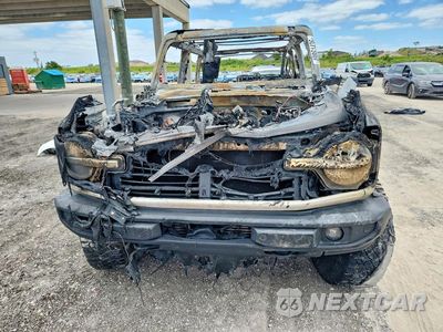 Piąte zdjęcie samochodu w środku: 2022 FORD BRONCO BASE VIN:1FMEE5DP5NLB39148 - miniatura