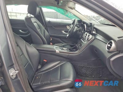 Zdjęcie 7 z 12 samochodu: 2017 MERCEDES-BENZ C 300 4MATIC VIN:55SWF4KB2HU196100 - miniatura