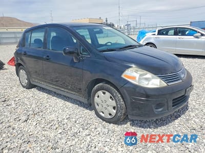 Czwarte zdjęcie samochodu z boku: 2007 NISS VERSA VIN:3N1BC13E37L365379 - miniatura