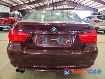Zdjęcie 6 z 12 samochodu: 2010 BMW 328 XI SULEV VIN:WBAPK5C55AA647161 - miniatura