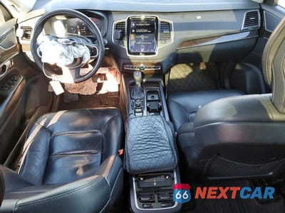 Zdjęcie 8 z 13 samochodu: 2019 VOLVO XC90 T5 MOMENTUM VIN:YV4102PK4K1494025 - miniatura