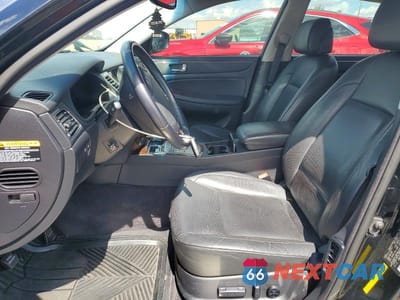Zdjęcie 7 z 12 samochodu: 2009 HYUNDAI GENESIS VIN:KMHGC46E89U043048 - miniatura