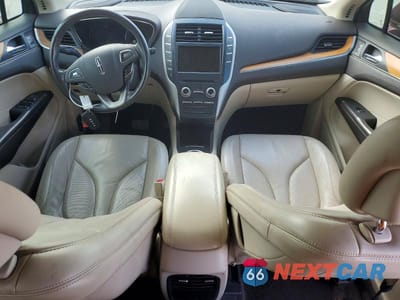 Zdjęcie 8 z 12 samochodu: 2017 LINCOLN MKC SELECT VIN:5LMCJ2C90HUL52539 - miniatura