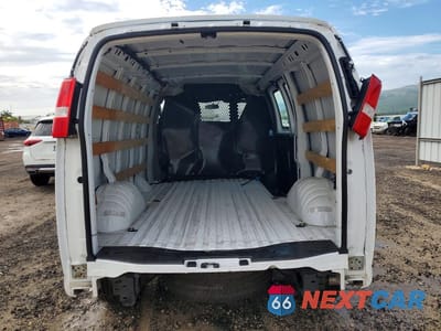 Zdjęcie 6 z 12 samochodu: 2025 CHEVROLET EXPRESS G2500 VIN:1GCWGAFP2S1160118 - miniatura