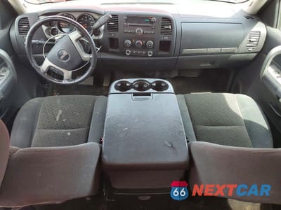 Zdjęcie 8 z 12 samochodu: 2008 GMC SIERRA C1500 VIN:1GTEC19018Z100038 - miniatura