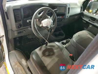 Zdjęcie 8 z 13 samochodu: 2021 NISSAN NV 2500 DELIVERY VAN VIN:1N6BF0LY6MN800915 - miniatura