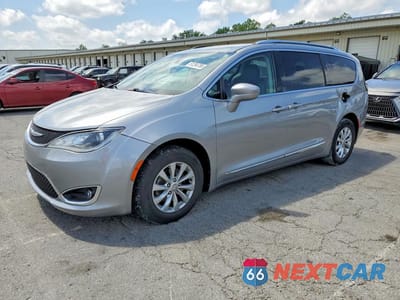 2018 CHRYSLER PACIFICA 2C4RC1BG5JR110371 - główne zdjęcie licytacji z USA - miniatura