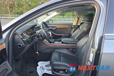 Zdjęcie 12 z 14 samochodu: 2019 AUDI A8 L VIN:WAU8DAF82KN008193 - miniatura