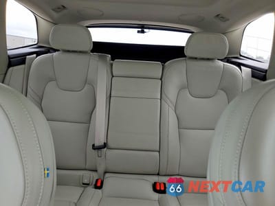 Zdjęcie 10 z 12 samochodu: 2022 VOLVO XC60 B5 INSCRIPTION VIN:YV4L12DL7N1960442 - miniatura