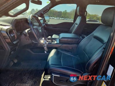 Zdjęcie 7 z 12 samochodu: 2024 FORD F150 LARIAT VIN:1FTFW5L89RFA60036 - miniatura