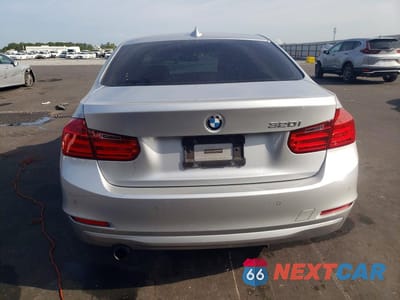 Zdjęcie 6 z 12 samochodu: 2015 BMW 320 I VIN:WBA3B1G5XFNT04055 - miniatura