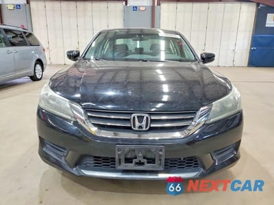 Piąte zdjęcie samochodu w środku: 2015 HONDA ACCORD LX VIN:1HGCR2F33FA131802 - miniatura