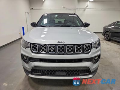 Piąte zdjęcie samochodu w środku: 2025 JEEP COMPASS LIMITED VIN:3C4NJDCN9ST513271 - miniatura