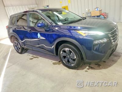 Czwarte zdjęcie samochodu z boku: 2024 NISSAN ROGUE SV VIN:5N1BT3BB0RC730899 - miniatura