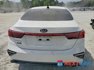 Zdjęcie 6 z 12 samochodu: 2021 KIA FORTE LXS VIN:3KPF24AD3ME299316 - miniatura