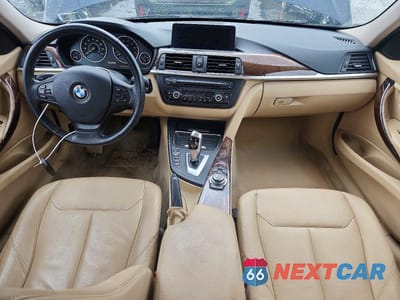 Zdjęcie 8 z 11 samochodu: 2013 BMW 328 XI SULEV VIN:WBA3B5G52DNS05248 - miniatura