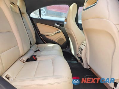 Zdjęcie 10 z 12 samochodu: 2014 MERCEDES-BENZ CLA 250 VIN:WDDSJ4EB1EN067892 - miniatura