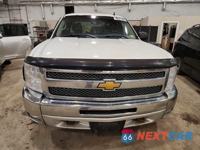 Piąte zdjęcie samochodu w środku: 2012 CHEVROLET SILVERADO K1500 LT VIN:1GCRKSE79CZ128076 - miniatura