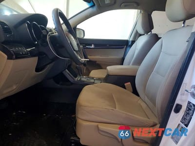 Zdjęcie 7 z 13 samochodu: 2011 KIA SORENTO LX VIN:5XYKT4A13BG042948 - miniatura