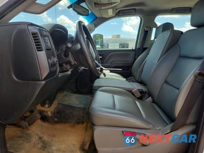 Zdjęcie 7 z 12 samochodu: 2022 CHEV SILVERADO MEDIUM DUTY VIN:1HTKHPVK0NH756749 - miniatura