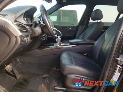 Zdjęcie 7 z 13 samochodu: 2018 BMW X5 SDRIVE35I VIN:5UXKR2C53J0X09409 - miniatura
