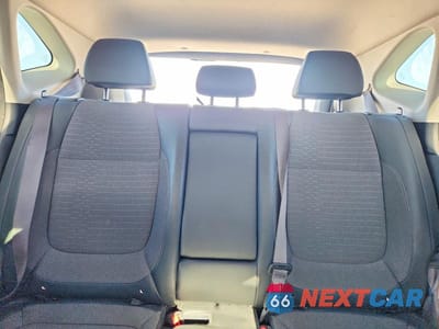 Zdjęcie 10 z 13 samochodu: 2021 KIA SELTOS S VIN:KNDEU2AA8M7222439 - miniatura