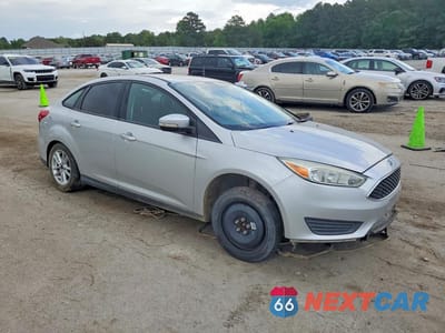 Czwarte zdjęcie samochodu z boku: 2015 FORD FOCUS SE VIN:1FADP3F29FL365362 - miniatura