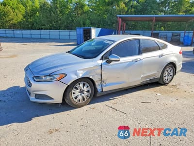 2013 FORD FUSION S 3FA6P0G71DR268947 - główne zdjęcie licytacji z USA - miniatura