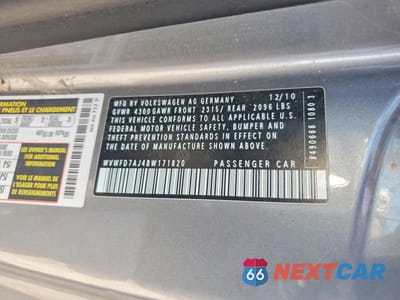 Zdjęcie 12 z 12 samochodu: 2011 VOLKSWAGEN GTI VIN:WVWFD7AJ4BW171820 - miniatura