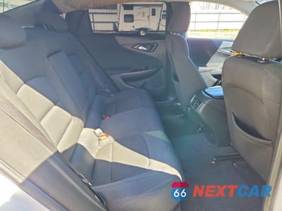 Zdjęcie 10 z 12 samochodu: 2016 CHEVROLET MALIBU LT VIN:1G1ZE5ST9GF297069 - miniatura