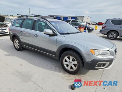 Czwarte zdjęcie samochodu z boku: 2010 VOLVO XC70 3.2 VIN:YV4960BZ9A1091635 - miniatura