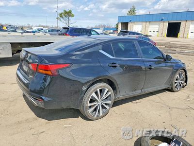 Trzecie zdjęcie samochodu z tyłu: 2019 NISSAN ALTIMA 2.5 SR VIN:1N4BL4CW2KC142980 - miniatura