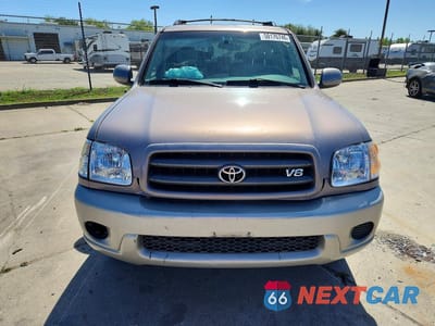 Piąte zdjęcie samochodu w środku: 2001 TOYOTA SEQUOIA SR5 VIN:5TDBT44A91S025729 - miniatura