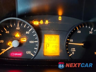 Zdjęcie 9 z 13 samochodu: 2017 MERCEDES BENZ SPRINTER 2500 DELIVERY VAN VIN:WD3PE7CD9HP385062 - miniatura