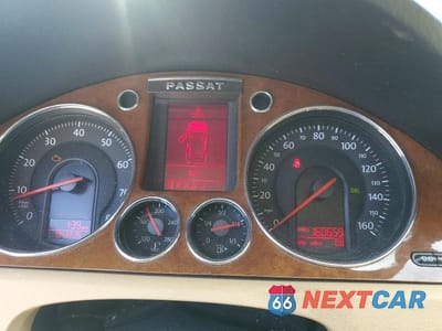 Zdjęcie 9 z 12 samochodu: 2007 VOLKSWAGEN PASSAT 2.0T LUXURY LEATHER VIN:WVWEK73C67P082431 - miniatura