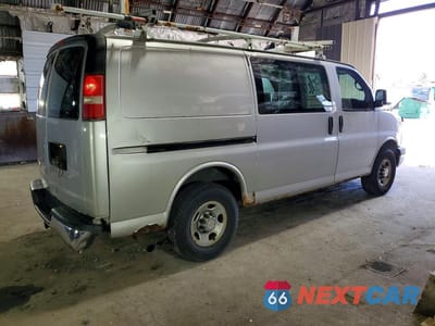 Trzecie zdjęcie samochodu z tyłu: 2012 CHEV EXPRESS G2500 VIN:1GCWGFCA0C1138133 - miniatura