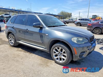 Czwarte zdjęcie samochodu z boku: 2011 BMW X5 XDRIVE35I VIN:5UXZV4C50BL403354 - miniatura