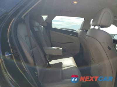 Zdjęcie 11 z 13 samochodu: 2017 HYUNDAI TUCSON LIMITED VIN:KM8J33A22HU365681 - miniatura