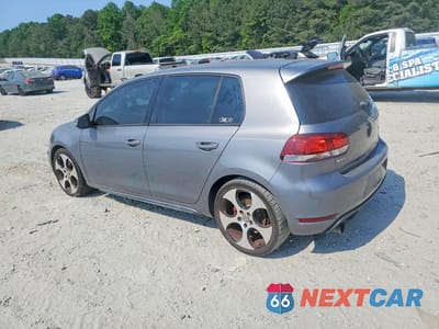 Drugie zdjęcie samochodu z przodu: 2011 VOLKSWAGEN GTI VIN:WVWHD7AJ6BW139489 - miniatura
