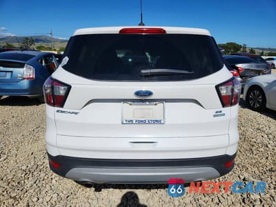 Zdjęcie 6 z 12 samochodu: 2017 FORD ESCAPE SE VIN:1FMCU0GD3HUC27127 - miniatura