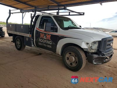 Czwarte zdjęcie samochodu z boku: 2005 FORD F350 SRW SUPER DUTY VIN:1FTWF30Y55EC72652 - miniatura