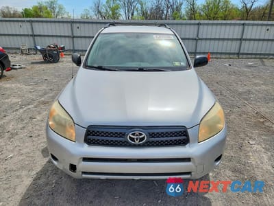 Piąte zdjęcie samochodu w środku: 2008 TOYOTA RAV4 BASE VIN:JTMZD33V685099121 - miniatura