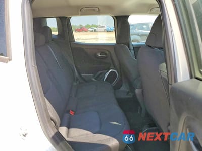 Zdjęcie 11 z 13 samochodu: 2018 JEEP RENEGADE SPORT VIN:ZACCJBAB2JPH01723 - miniatura