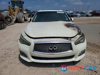 Piąte zdjęcie samochodu w środku: 2016 INFINITI Q50 3.0T PREMIUM VIN:JN1EV7AR4GM345180 - miniatura