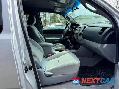Zdjęcie 7 z 11 samochodu: 2008 TOYOTA TACOMA ACCESS CAB VIN:5TEUU42N38Z535860 - miniatura