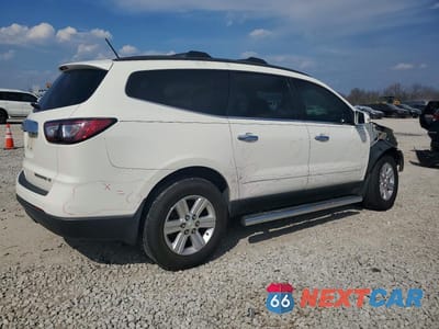 Trzecie zdjęcie samochodu z tyłu: 2014 CHEVROLET TRAVERSE LT VIN:1GNKRHKD4EJ110989 - miniatura