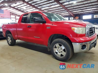 Czwarte zdjęcie samochodu z boku: 2008 TOYOTA TUNDRA SR5 VIN:5TBBV54188S504811 - miniatura