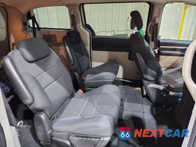 Zdjęcie 11 z 14 samochodu: 2010 DODGE GRAND CARAVAN SE VIN:2D4RN4DE9AR297138 - miniatura